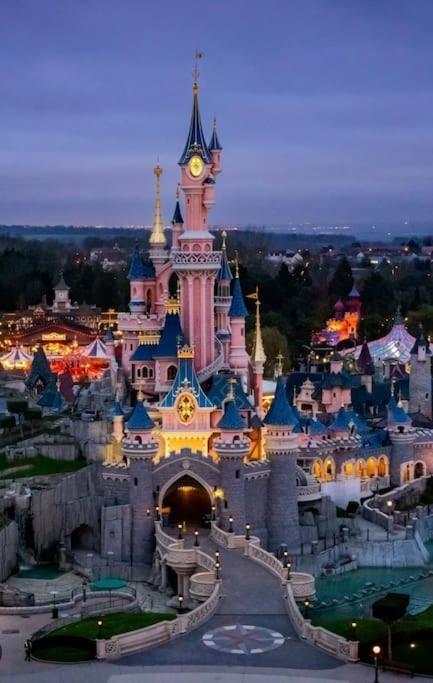 Appartement Familial 8 Personnes Proche De Disney Et Paris Шеси Экстерьер фото